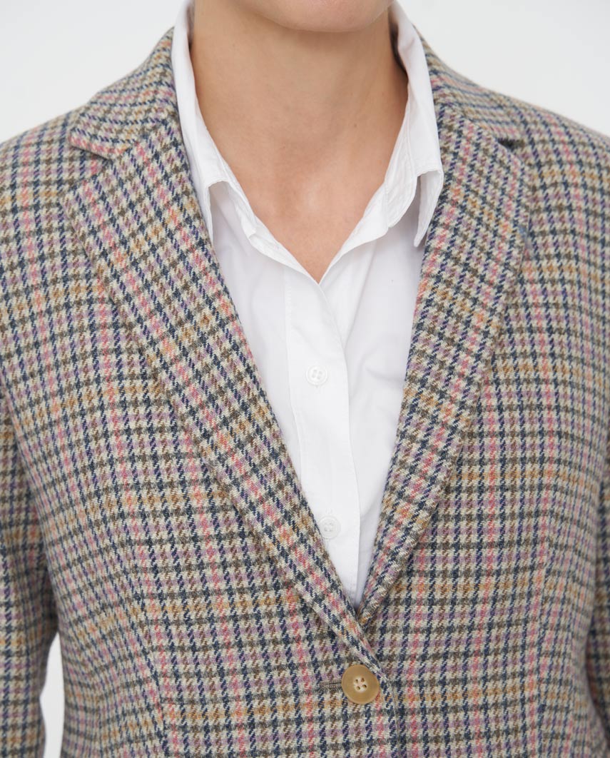 Damenblazer ,,Ami'' aus reiner Schurwolle – Pepita Love Check