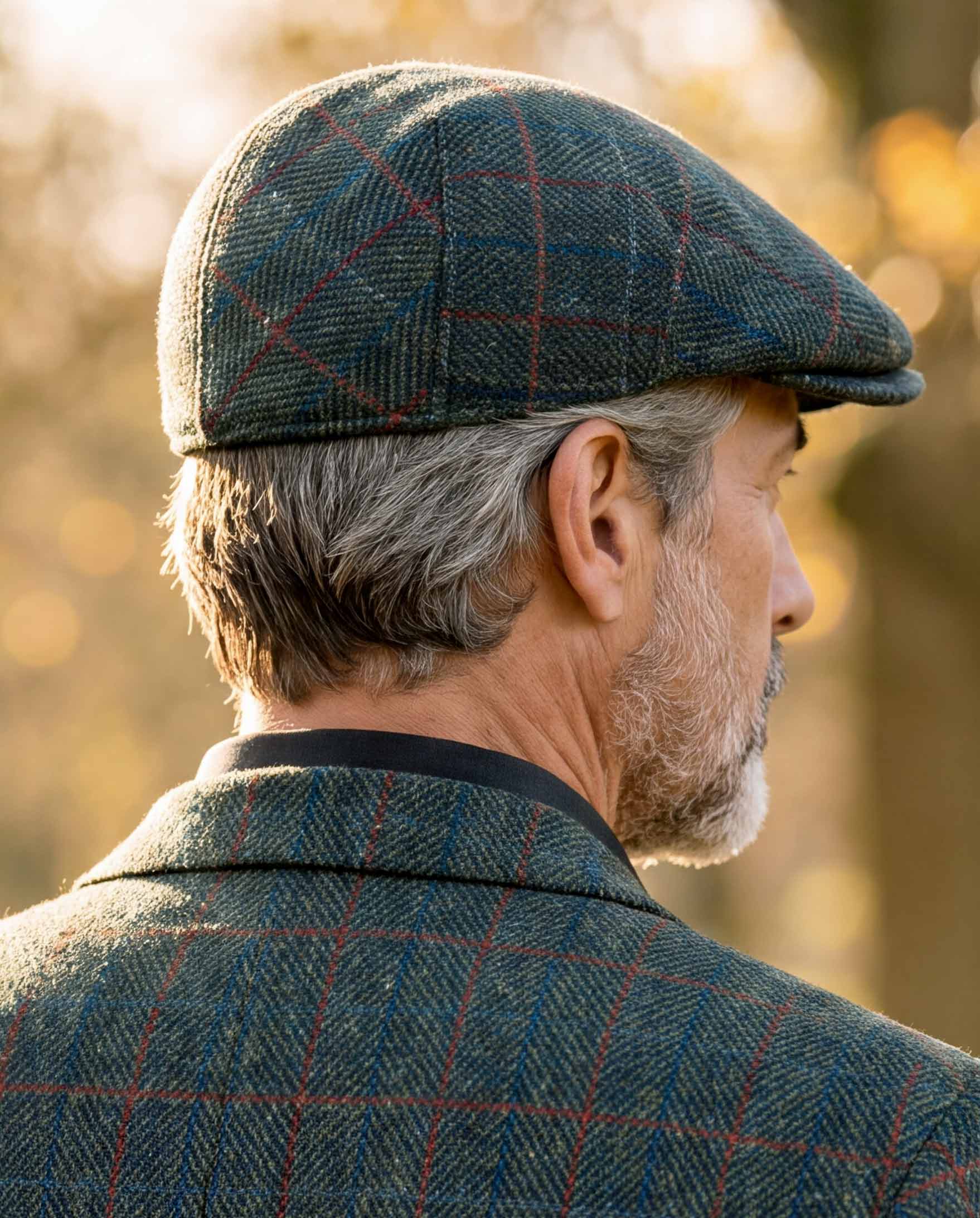 Schiebermütze "Henry Cap" aus original Harris Tweed in royal green Tweed"