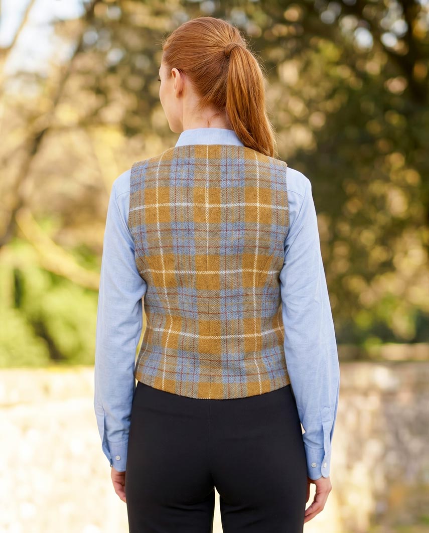 Damen Harris Tweed Weste "Lea" in amber check - Wellington of Bilmore