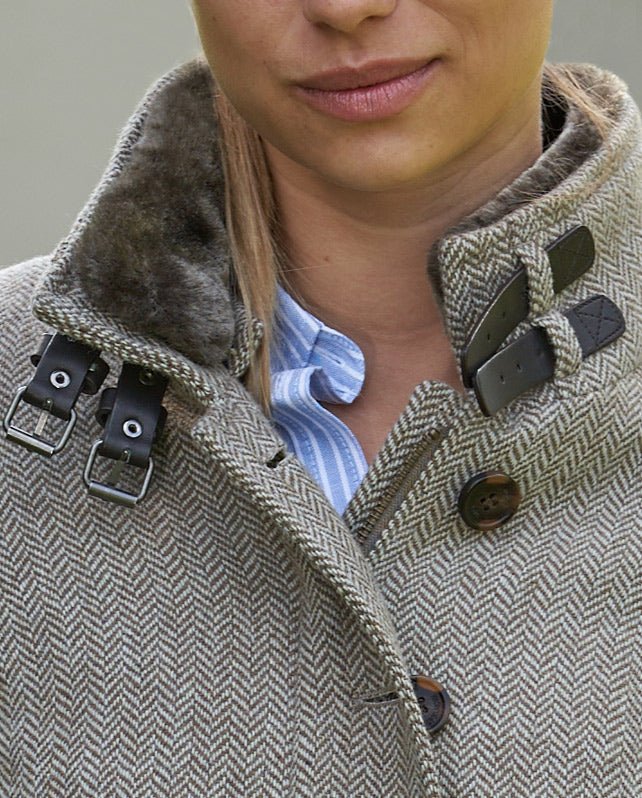 Damen Tweedmantel ''Paula'' in hazel herringbone - Wellington of Bilmore