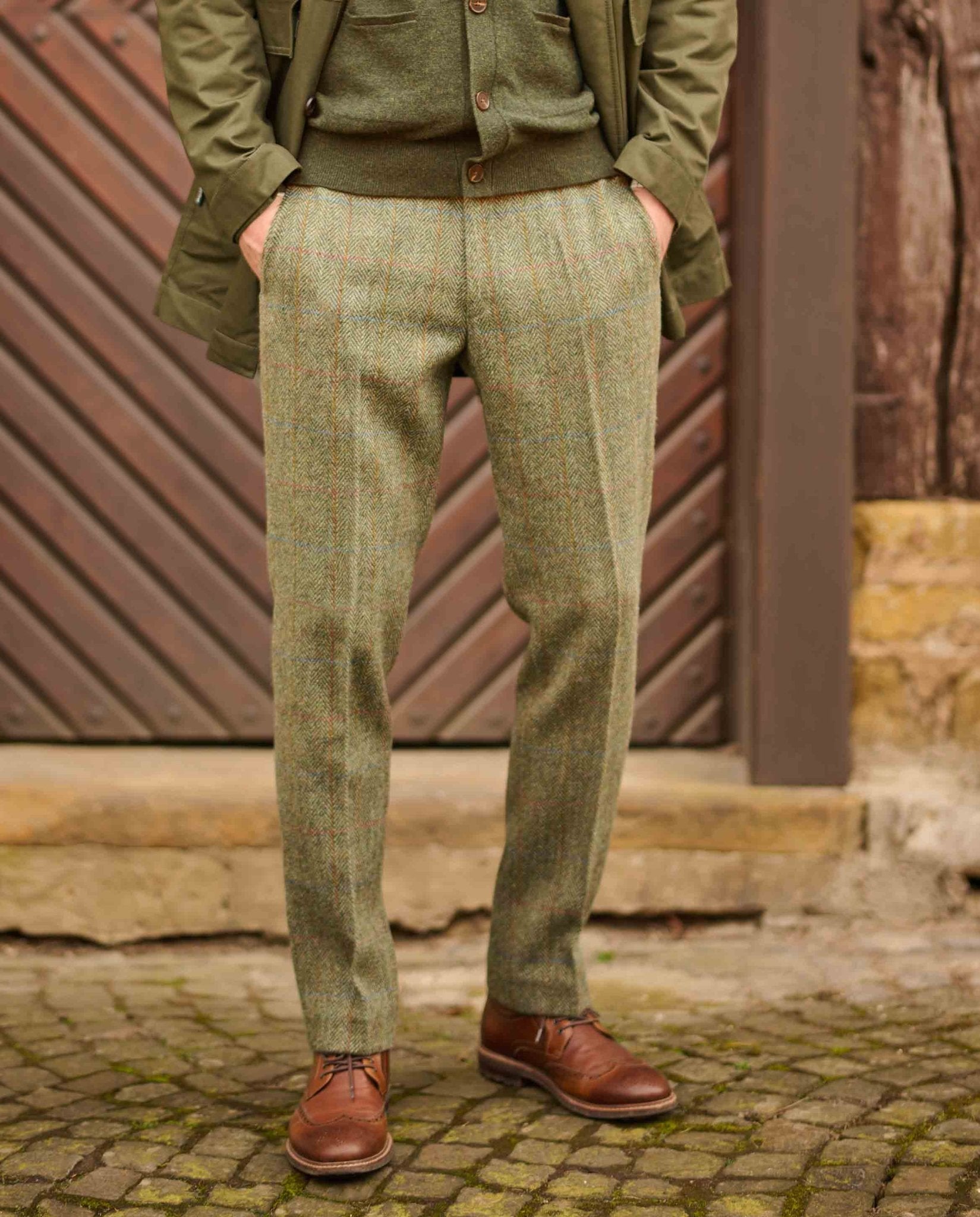 Harris Tweed Hose ''Mr. Miller " in light green - Wellington of Bilmore