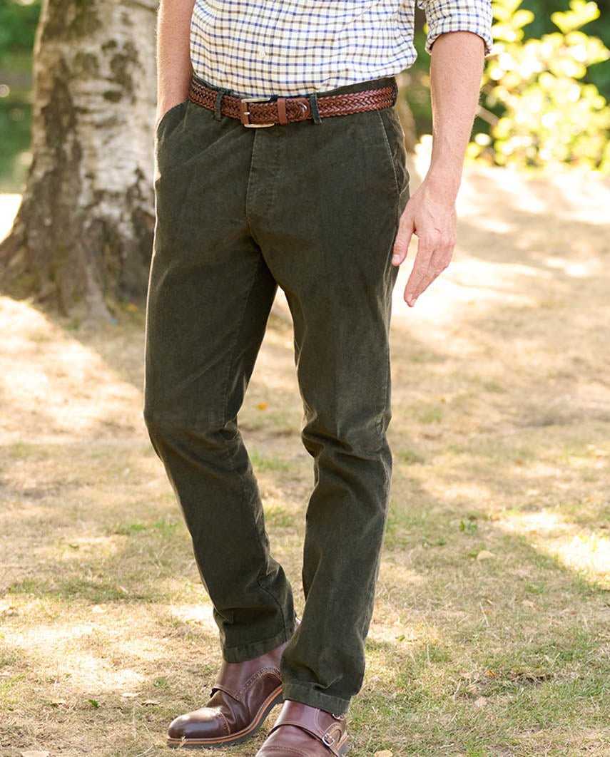 Herren Cordhose ''Mr. Bradley'' aus Genuacord in forrest - Wellington of Bilmore