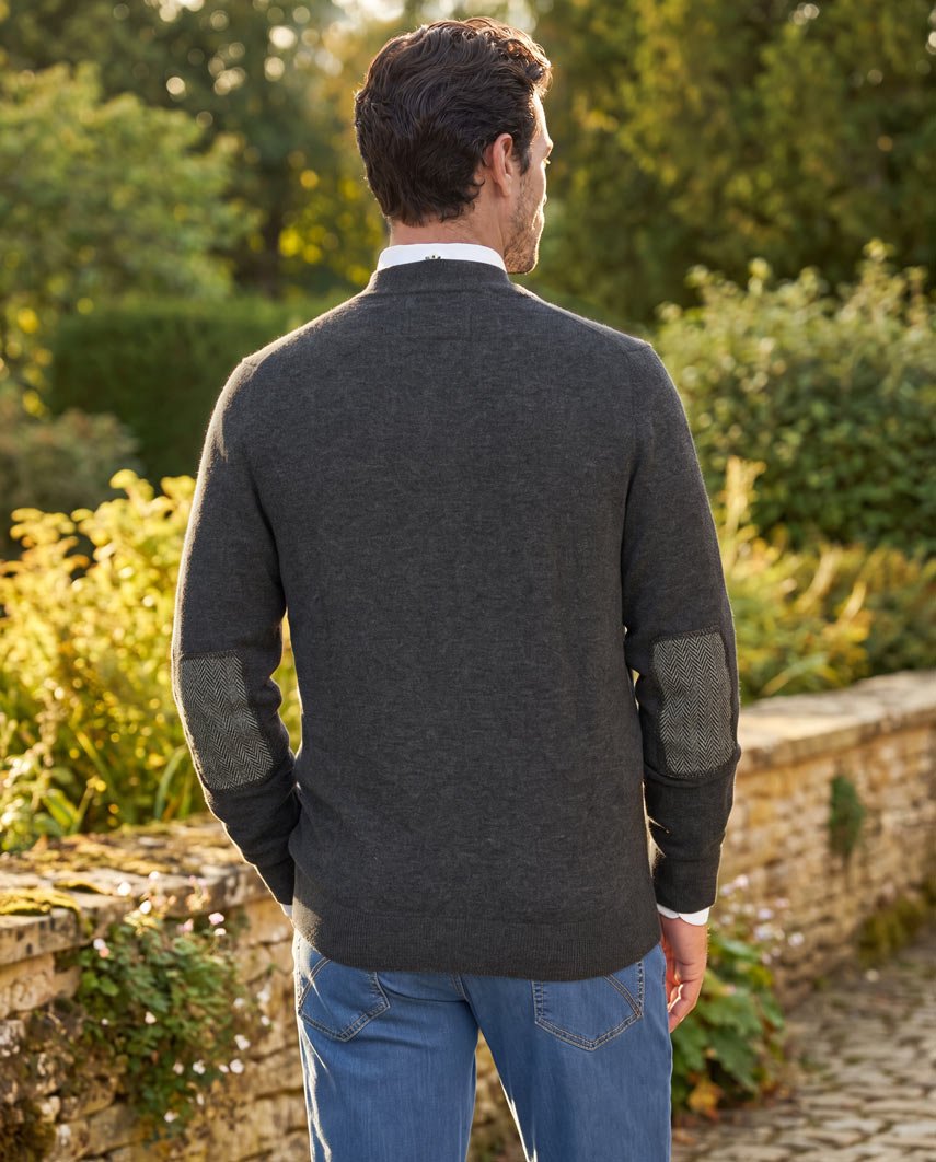 Heren merino vest "The Cardigan" in charcoal - Wellington of Bilmore