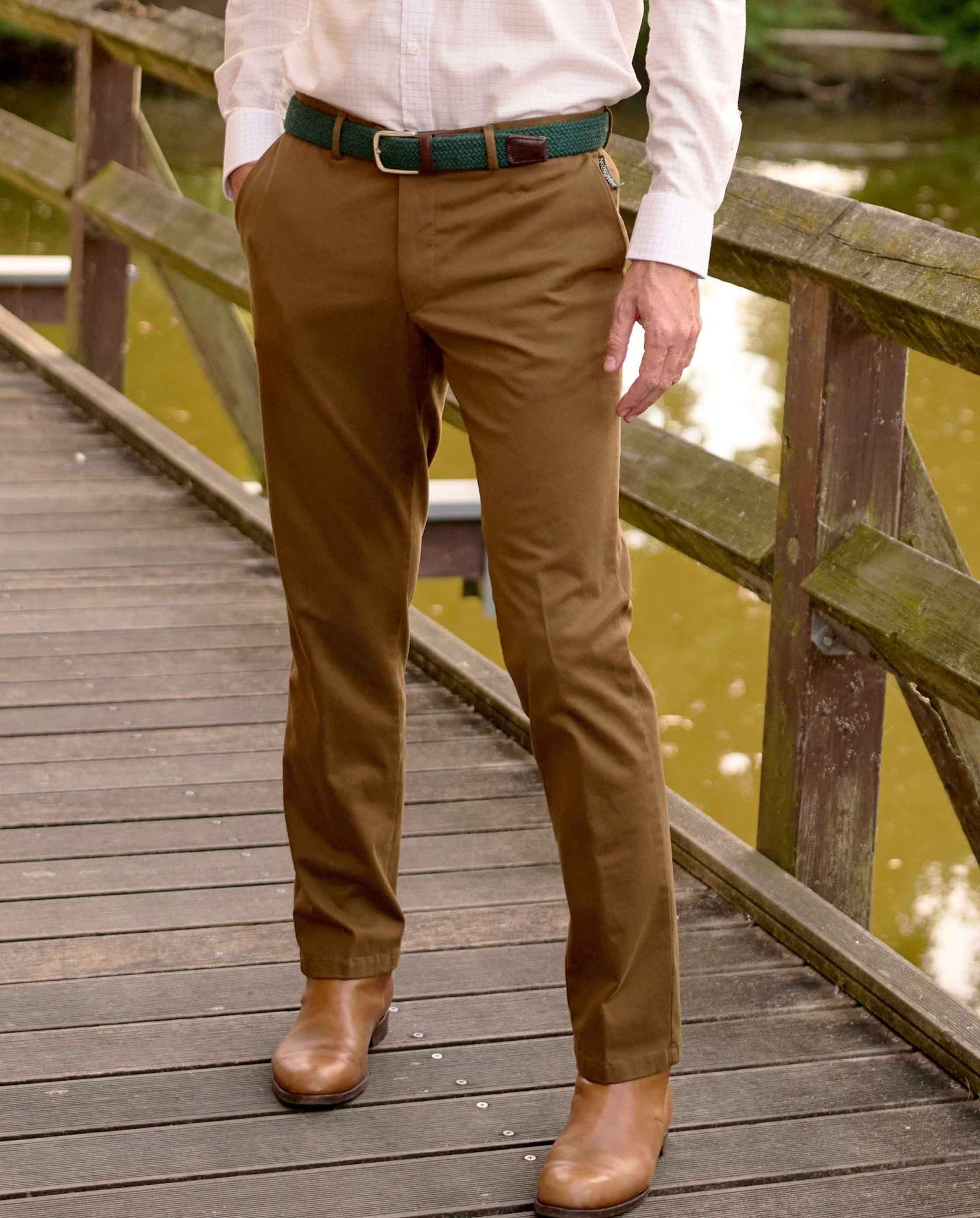 Herren - Winter - Chino ‘Mr. Jones’ in Mud – Premium Pima - Cotton - Wellington of Bilmore