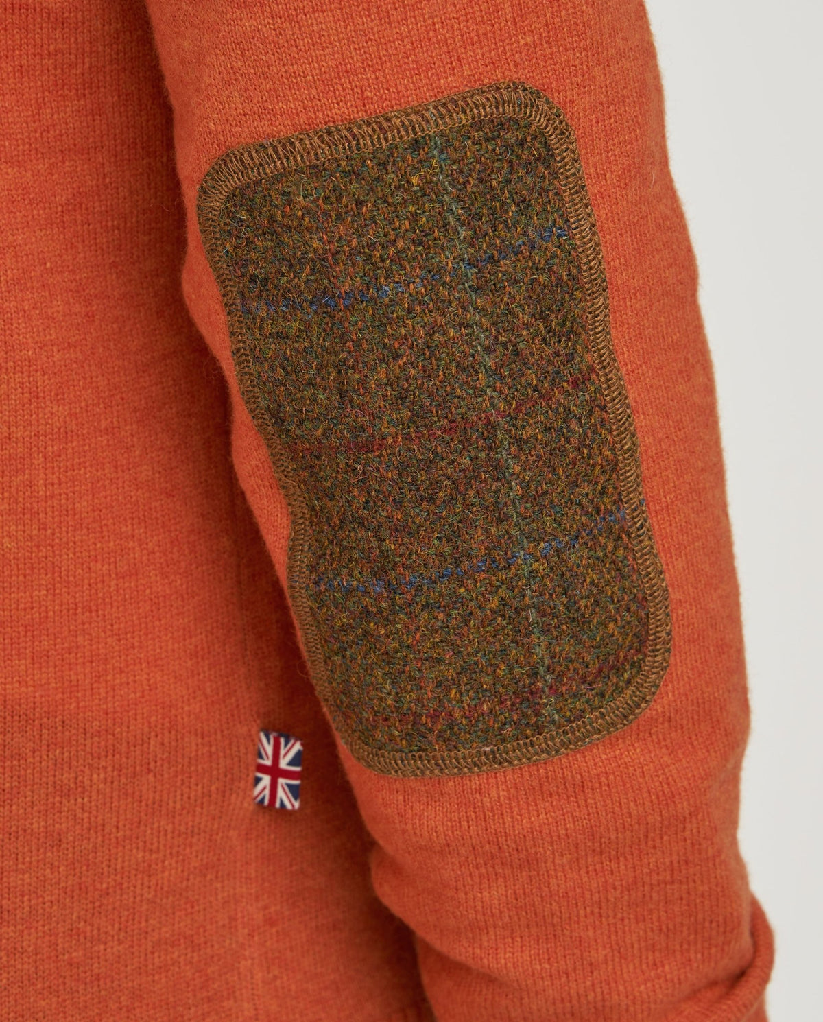 Merino-lamswol herentrui "Jordan" in burned orange – met Harris Tweed details - Wellington of Bilmore
