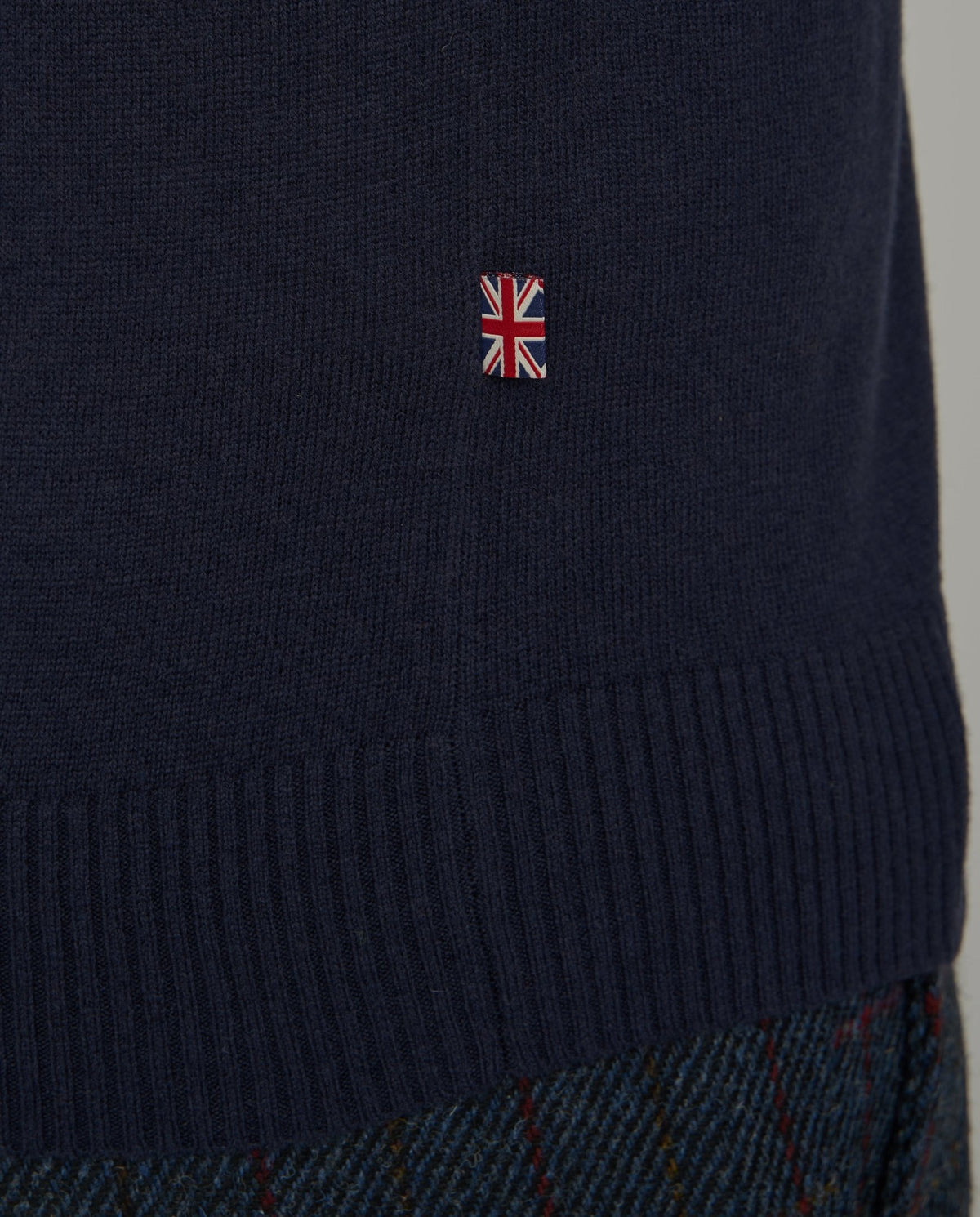 Merino-lamswol herentrui "Jordan" in navy – met Harris Tweed details - Wellington of Bilmore