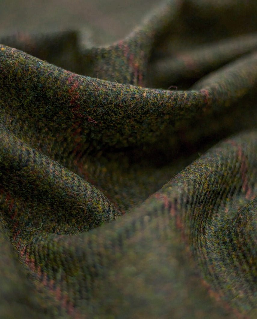 Tailor - Harris Tweed Weste mit Seidenrücken in "Green Overcheck" - Wellington of Bilmore