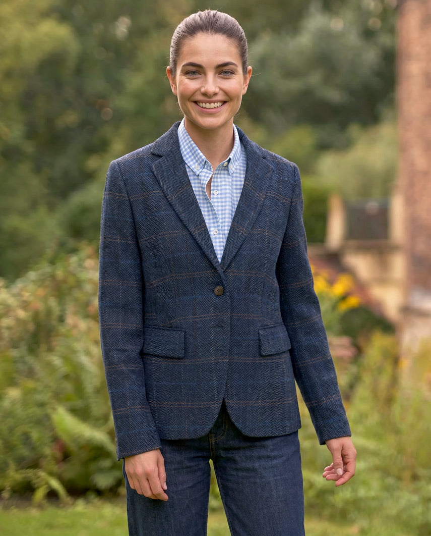 Harris Tweed Blazer ''Ami'' in dark blue Herringbone