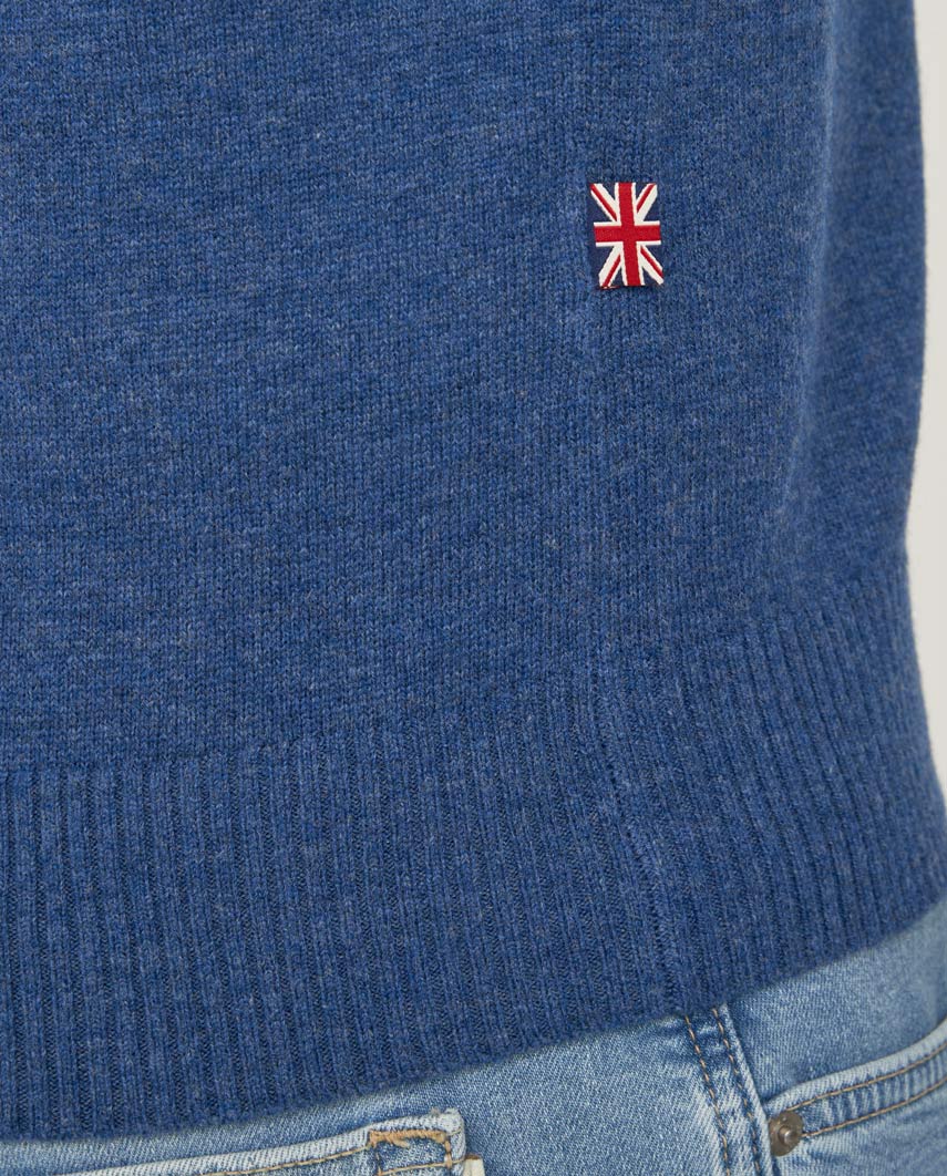 Merino-Lambswool Herrenpullover „Jordan“ in denim blue – mit Harris-Tweed-Details