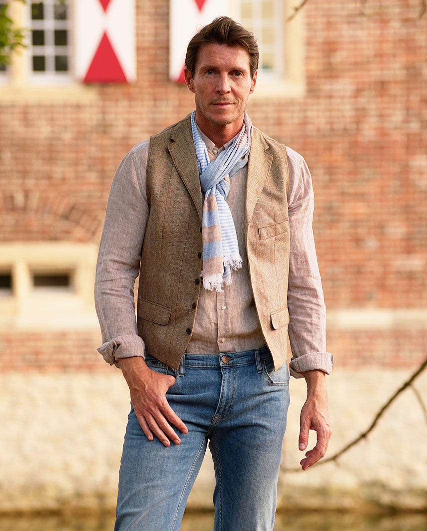 Summer vest "Wales" in brown silk herringbone with overcheck