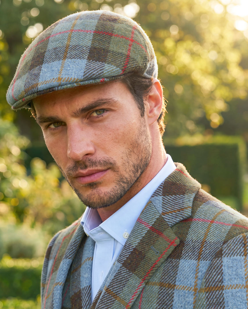 Schiebermütze "Henry Cap" aus original Harris Tweed in Highland Check