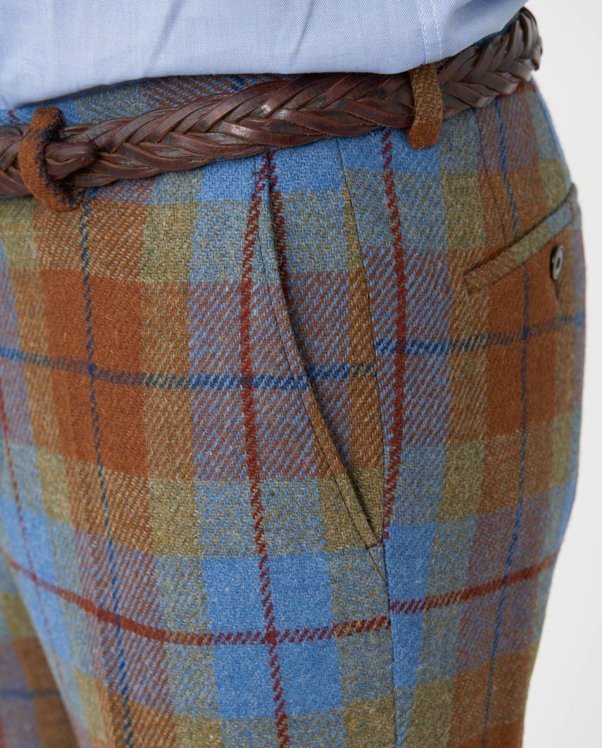 Harris Tweed Hose ''Mr. Miller " in Gold Tartan