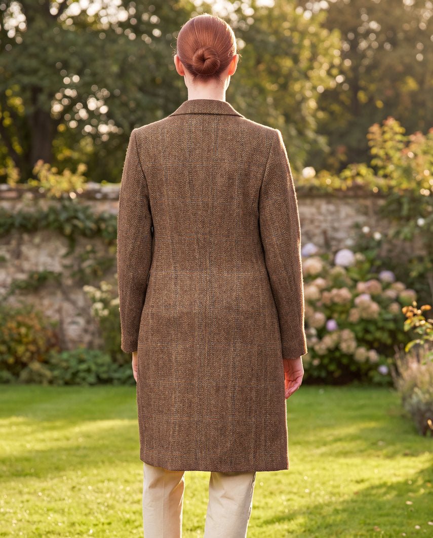 Harris Tweed Damenmantel '' Emilia'' in Herringbone Check - Wellington of Bilmore
