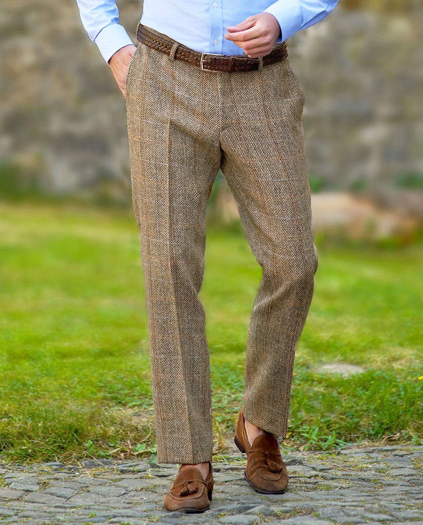 Harris Tweed Hose ''Mr. Miller " in sand herringbone - Wellington of Bilmore