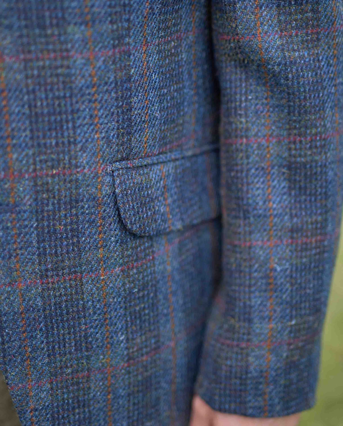 Harris Tweed colbert "London" in multi-blue tweed - Wellington of Bilmore