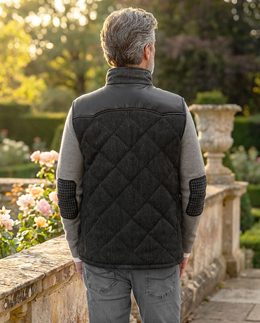 Harris Tweed gewatteerd herenvest – Levi Vest in Anthracite Herringbone, productkaart