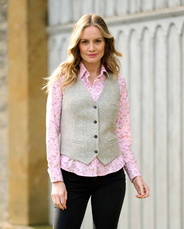 Harris Tweed gilet "Lea" in light grey