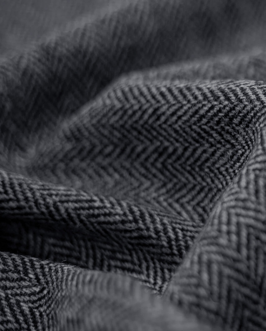 Harris Tweed Weste ''Wales'' in anthra herringbone - Wellington of Bilmore