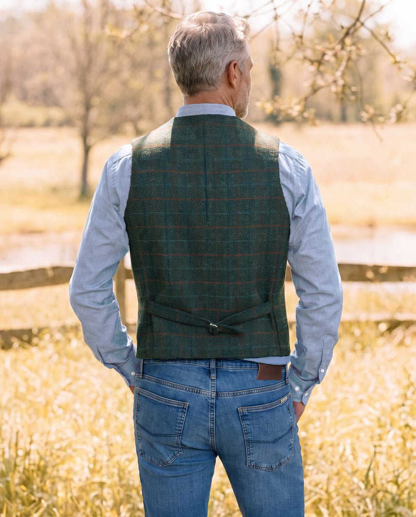 Harris Tweed Weste ''Wales'' in royal green Tweed - Wellington of Bilmore