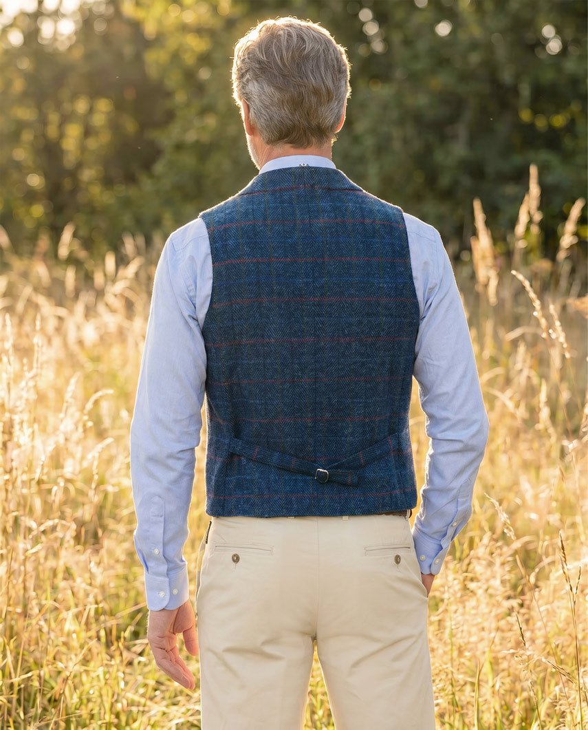 Harris Tweed Weste "Wales" in royal navy tweed - Wellington of Bilmore