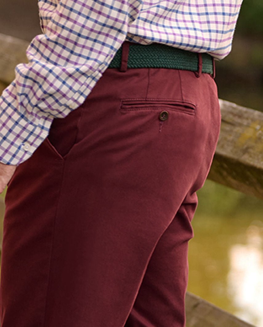 Herren-Winter-Chino ‘Mr. Jones’ in rot – Premium Pima-Cotton - Wellington of Bilmore