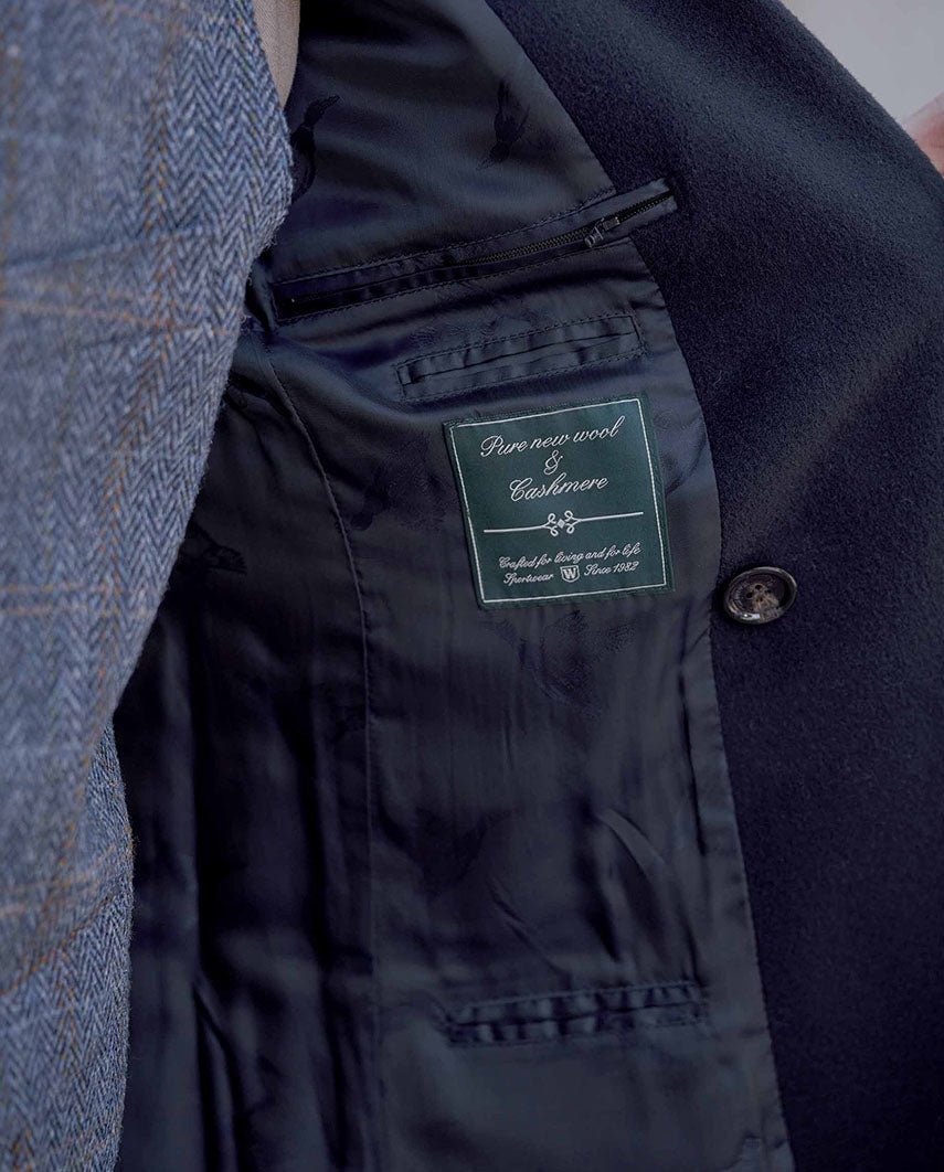 Herrenmantel ‚,Dorchester'‘ – Zweireiher in Navy aus edlem Woll - Kaschmir - Wellington of Bilmore