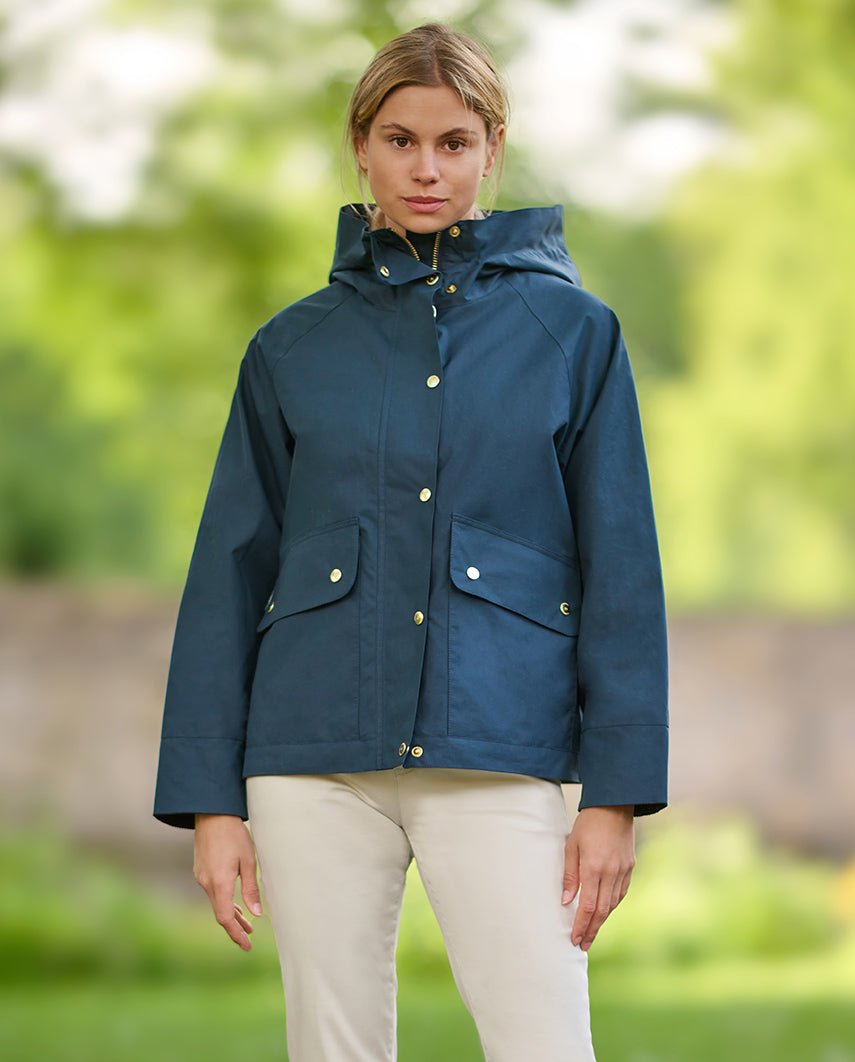 Kurzer Damen Wachsparka "Zita" in navy - Wellington of Bilmore